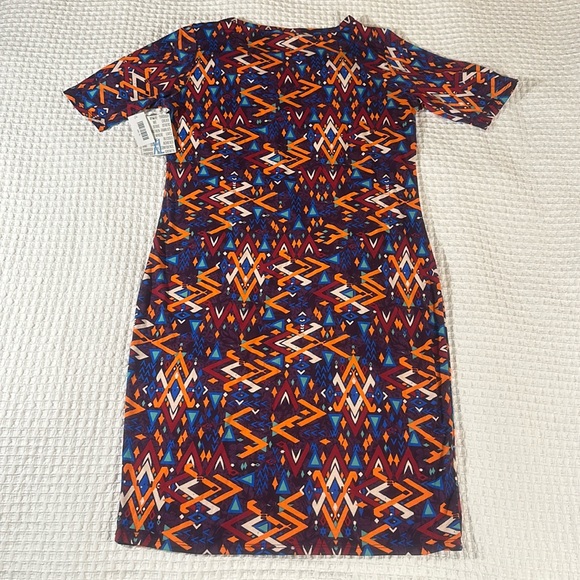 LuLaRoe Women’s Julia Dress/Size: XL /Color: Multi-Fun Geometric (NWT) - Picture 6 of 10